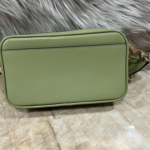 Michael by Michael Kors Bradshaw Medium Messenger Camera Bag Style New with Tags - Picture 12 of 16